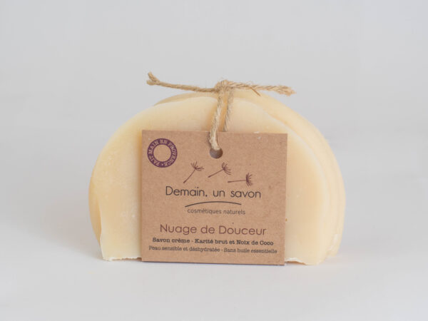 Savon Nuage de Douceur - Soin Naturel pour Peaux Sensibles et Déshydratées - Demain, un savon – Image 3