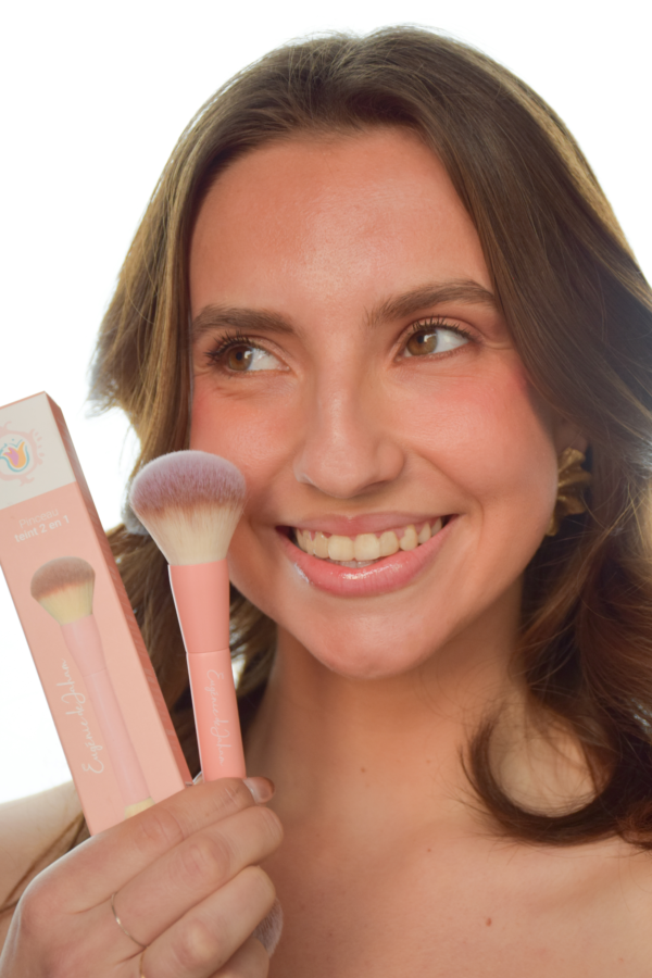 Pinceau Teint 2 en 1 – Eugénie de Jaham | Application précise et naturelle pour un teint parfait – Image 2