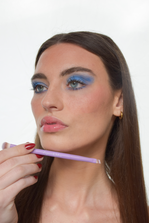 Pinceau Yeux 2 en 1 – Eugénie de Jaham | Précision et estompage pour un regard sublimé – Image 3
